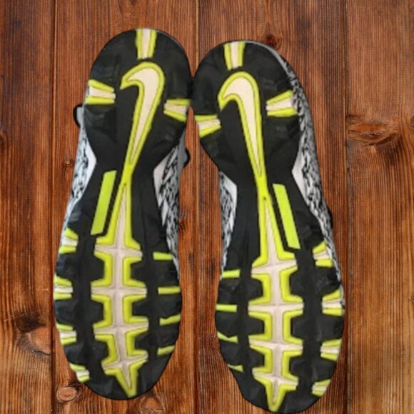 Nike VPR Fastflex Athletic Football Cleats Shoes - Picture 8 of 8